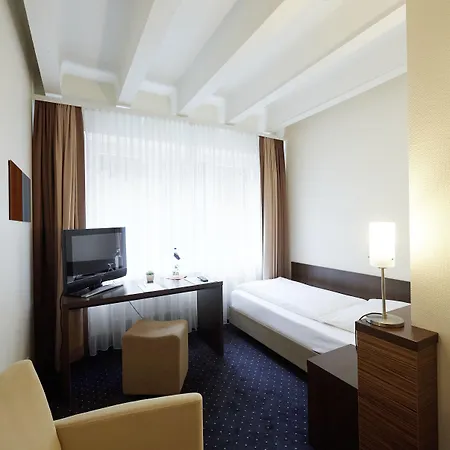 Hotel Silicium 3*